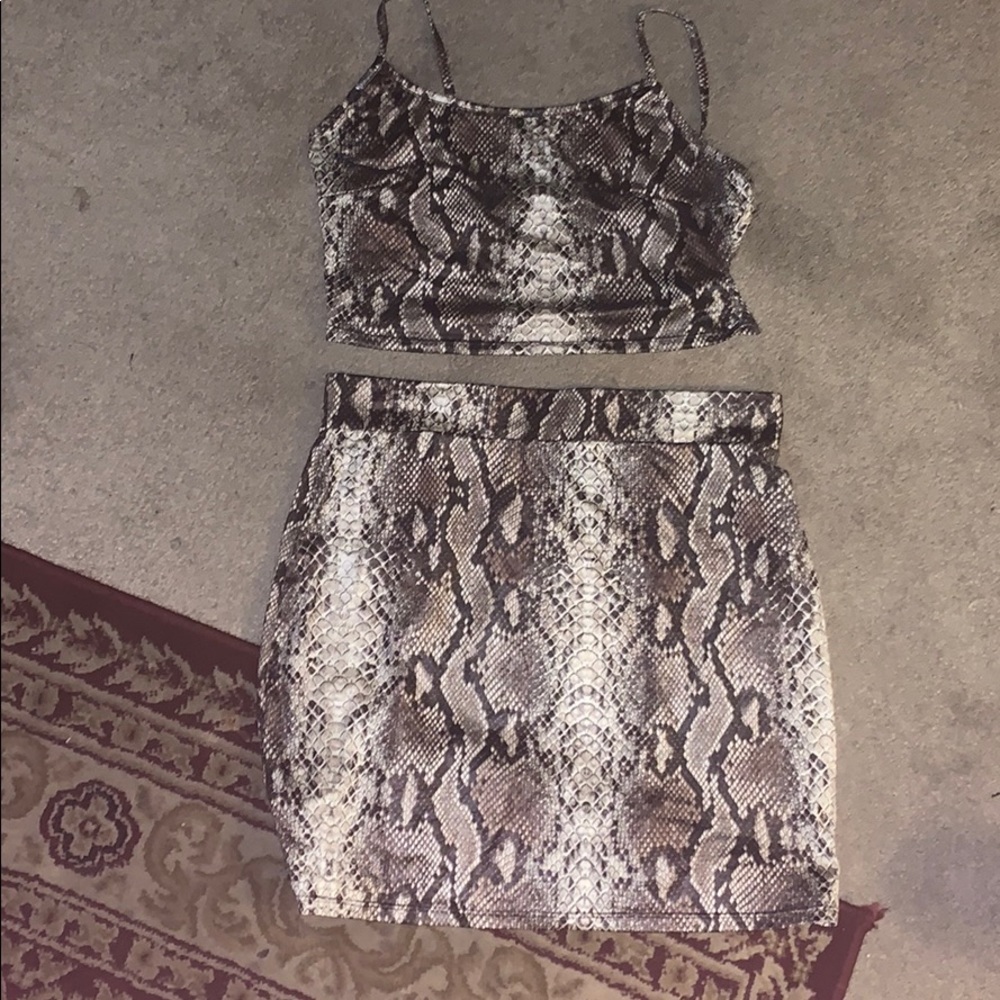 Snake skin set ! Brand New 💕